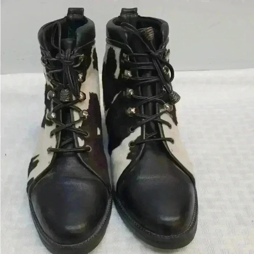 Stuart Weitzman Spanish crafted cowhide lace-up ankle boots ladies size 4